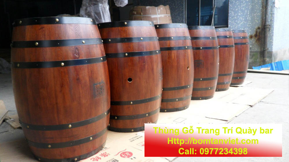 thùng gỗ trưng bày trang trí quày bar 